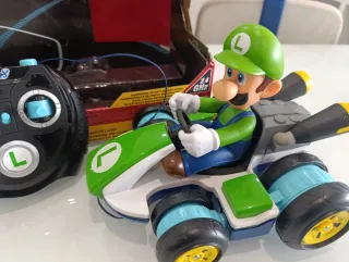 Coche Radiocontrol Mario Kart Luigi