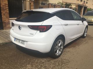 Opel Astra 2017 IMPECABLE!!!
