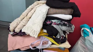 Lote Ropa Mujer Beige y Rosa