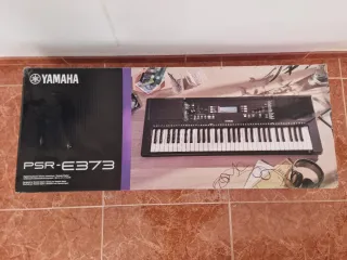 Yamaha PSR E373 Teclado + Accesorios
