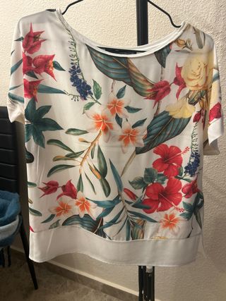 Blusa floral manga corta