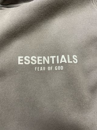 Sudadera Essentials Talla S grande