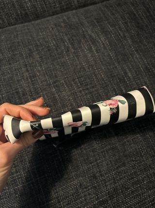 Pochette porta trucchi a righe con rose