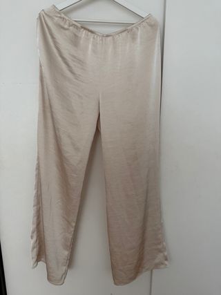 Pantalón satinado Zara Talla L