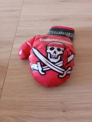 Guantes de Boxeo Piratas del Caribe Rojos