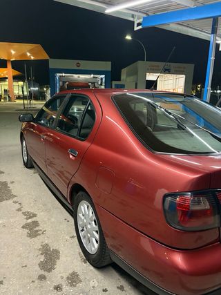 Nissan Primera 2000
