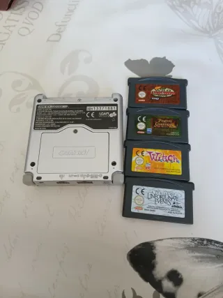 Nintendo Game Boy Advance SP con cargador original