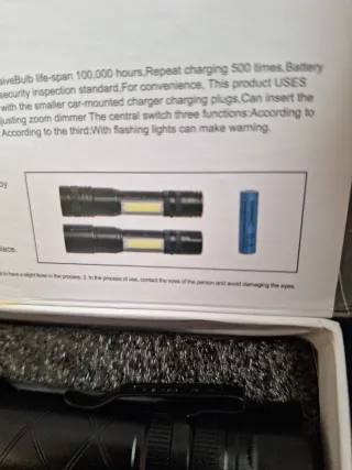 Linterna Multifunción LED 6W 2000 Lúmenes