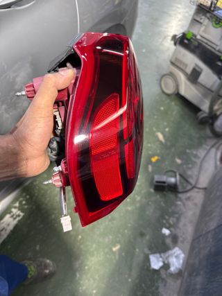 Piloto trasero izquierdo Kia Niro