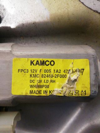 ELEVALUNAS DELANTERO DERECHO KIA CERATO 72532