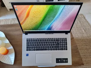 Portátil NUEVO 17" i7-1255 24G/32GB RAM Acer