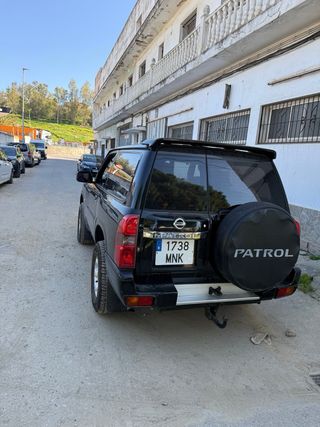 Nissan Patrol gr y61