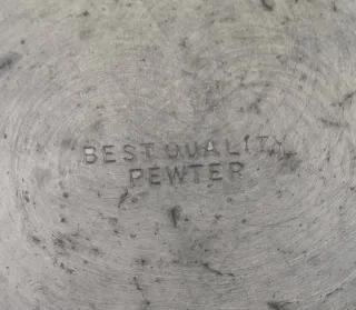 Jarra Antigua de Estaño