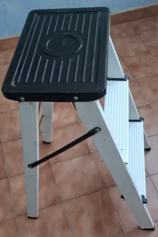 Escalera plegable 3 peldaños