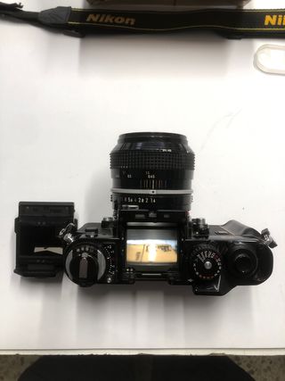 Cámara Nikon F3 y objetivo 50 mm f1.4.