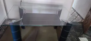Mesa de cristal moderna
