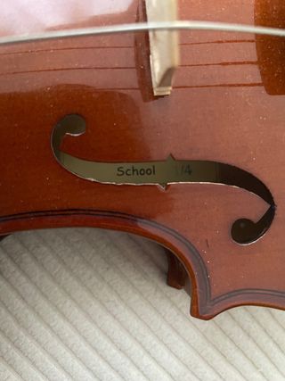 Violín E. Kreutzer School 1/4 + Almohadilla Wolf Profesional