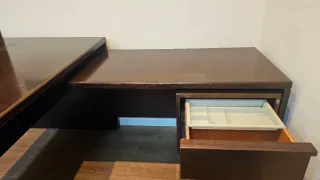 Mesa oficina madera con ala y cajones