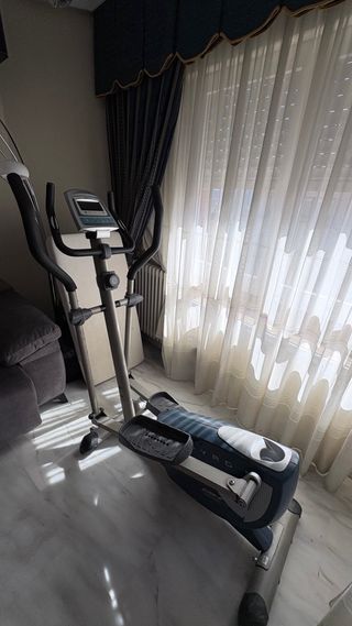 Bicicleta elíptica en buen estado