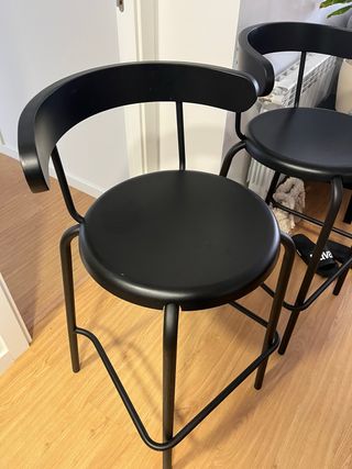 Taburete alto YNGVAR