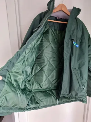 Abrigo impermeable trabajo exteriores. Térmico