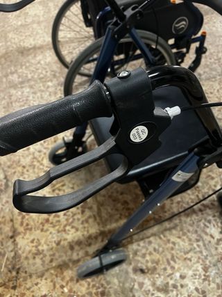 Se vende silla de ruedas y andador