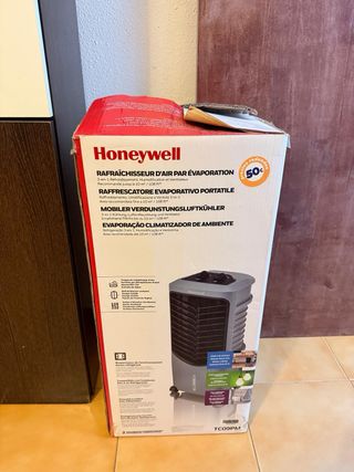 Enfriador de aire Honeywell casi nuevo