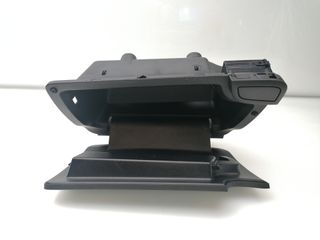 GUANTERA CHEVROLET TRAX 560545