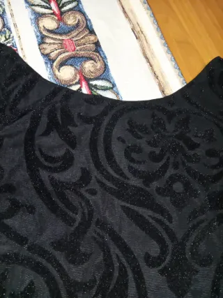 Tubino nero con fantasia