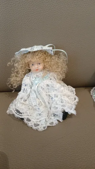 3 Bonecas de Porcelana feitas à mão