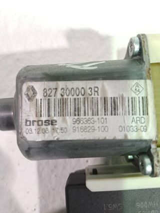 MOTOR ELEVALUNAS TRASERO DERECHO RENAULT MEGANE III BERLINA