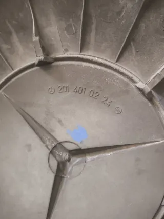 Tapacubos Mercedes-Benz