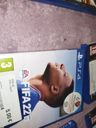 PlayStation 4 Negra + Mando