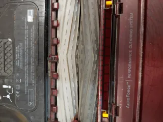 Robot aspirador Roomba con base de carga