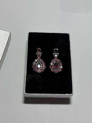 Pendientes de Plata con Piedras Rojas