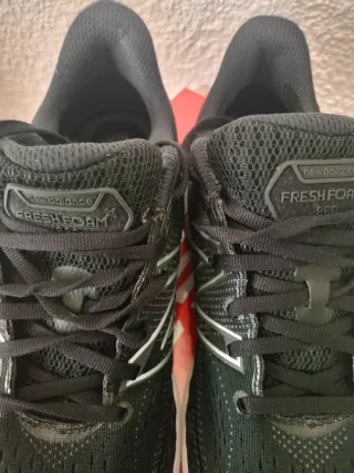 Zapatillas New Balance Hombre Negras Blancas ancho