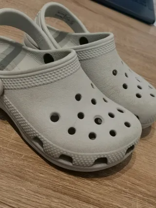Crocs niño/a talla C 10
