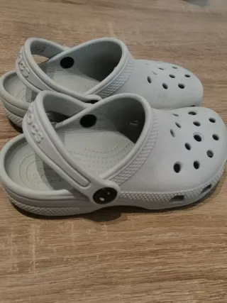 Crocs niño/a talla C 10