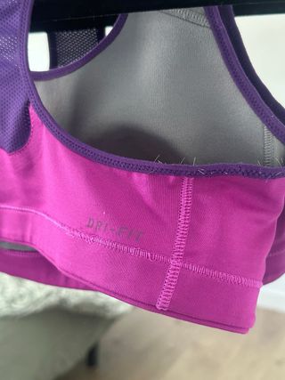 Sujetador deportivo nike