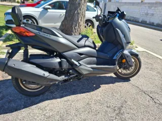 Yamaha XMAX 400 Tech Max 2020 – Solo 5775 Kms