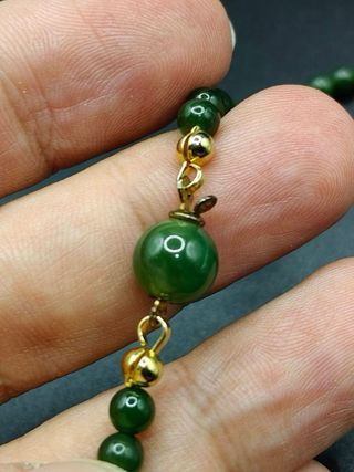 Collar de jade nefrita natural degradado 4–10 mm