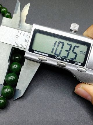 Collar de jade nefrita natural degradado 4–10 mm