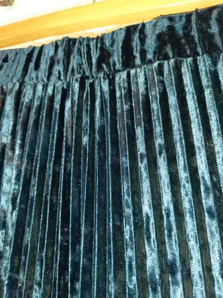 Falda Terciopelo Plisada Azul Marino