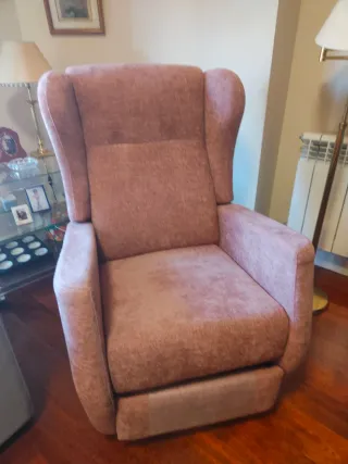 Sillón reclinable tela rosa/beige