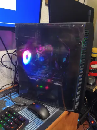 Ordenador de torre para juegos