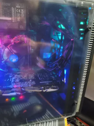 Ordenador de torre para juegos