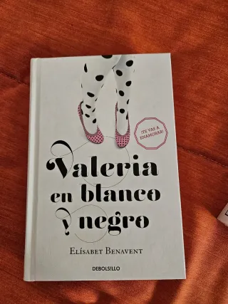 Valeria en blanco y negro