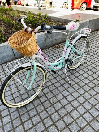 Bicicleta niña 24” estilo vintage con cesta