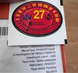 Moto Leonart Tracker 125cc Negra