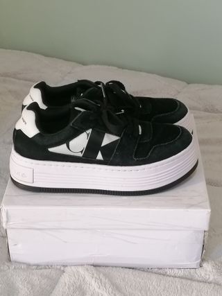 Calvin Klein piel ante + regalo